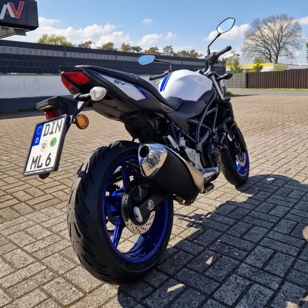 Klasse A Suzuki Gladius SV
